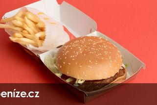 „Nejnepřirozenější věc, jakou jsem viděl.“ Šéf McDonald’s sklízí posměch za propagaci burgeru